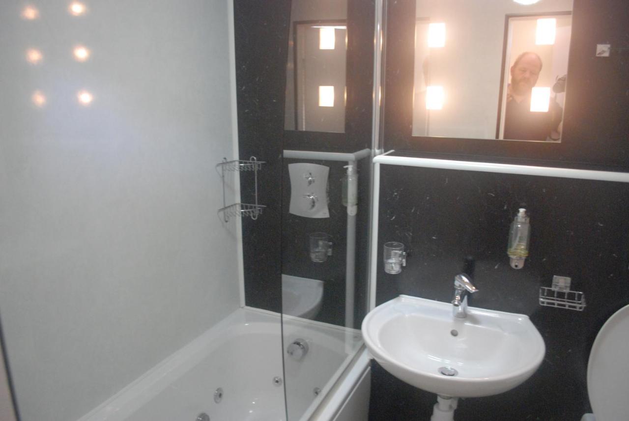 The Radnorshire Arms Hotel Presteigne 외부 사진